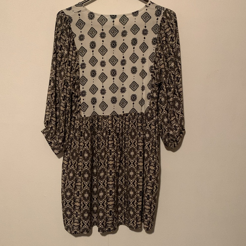 AINA BE Maternity Dress - Picture 2 of 8